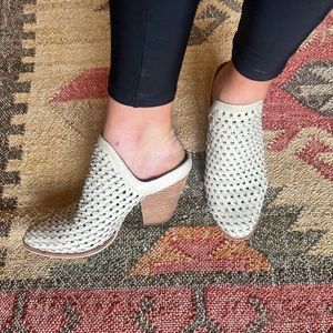 Dolce Vita Leather Shoes